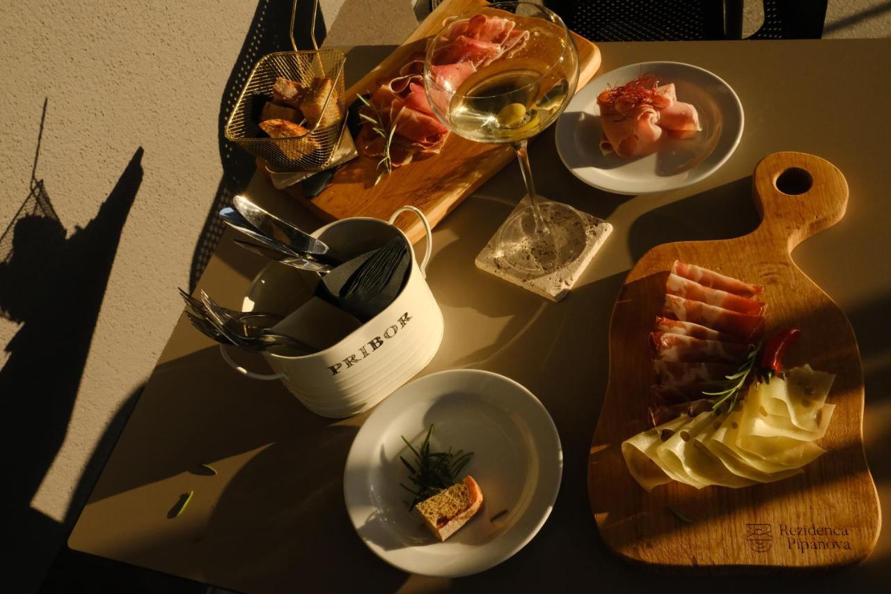 Bed & Breakfast Rezidenca Pipanova Любляна Екстериор снимка