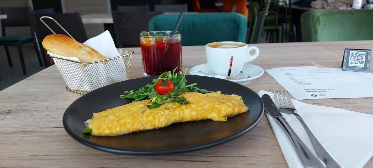 Bed & Breakfast Rezidenca Pipanova Любляна Екстериор снимка