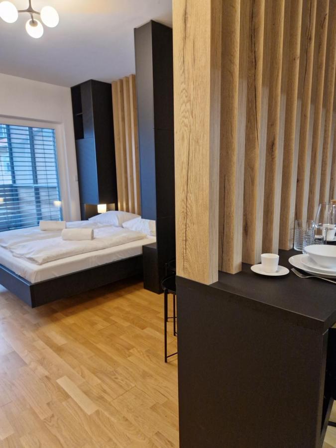 Bed & Breakfast Rezidenca Pipanova Любляна Екстериор снимка