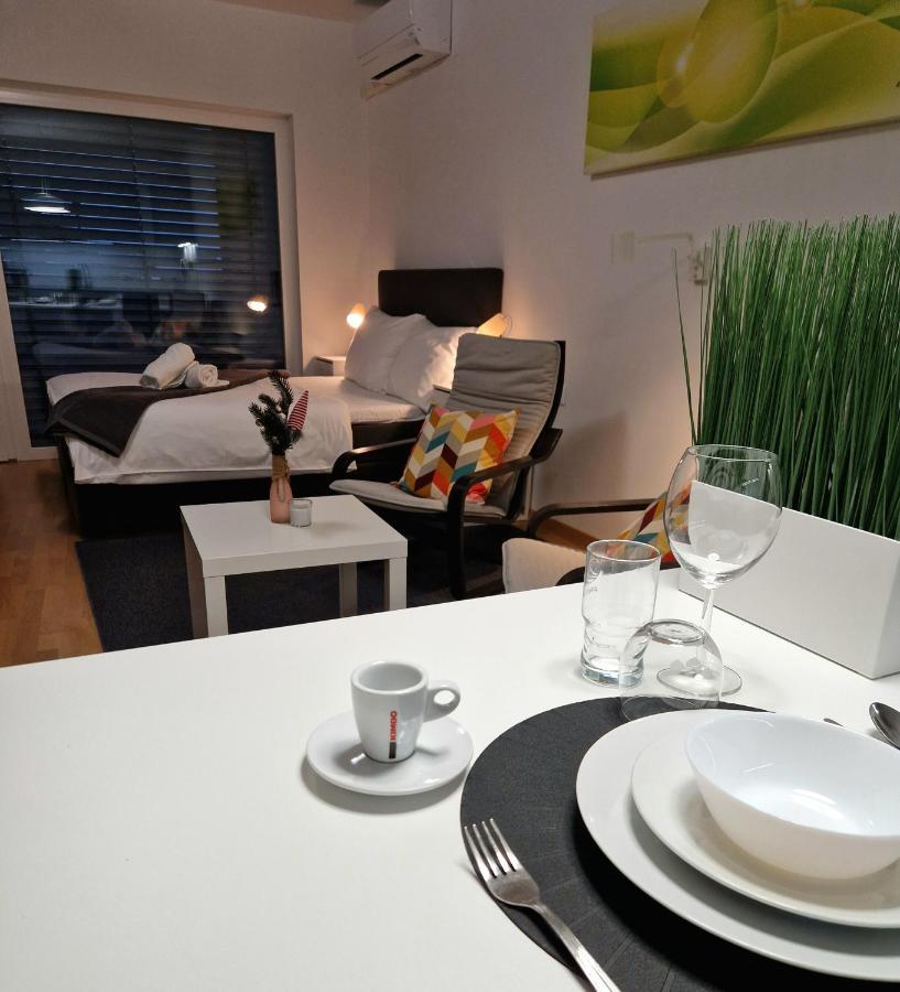 Bed & Breakfast Rezidenca Pipanova Любляна Екстериор снимка