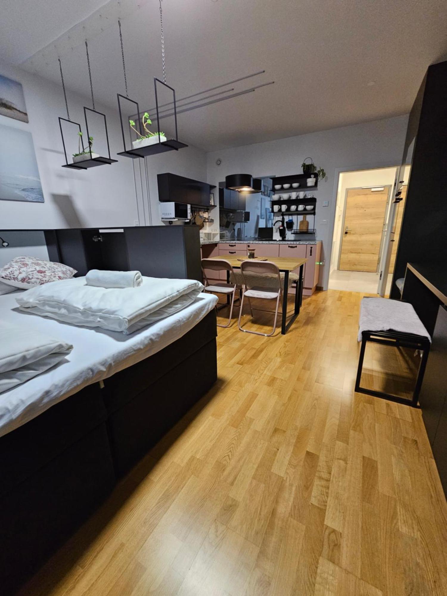 Bed & Breakfast Rezidenca Pipanova Любляна Стая снимка